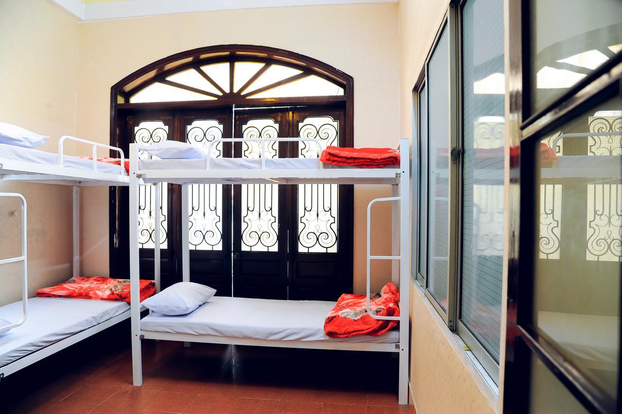 Queen Homestay Hue Buitenkant foto