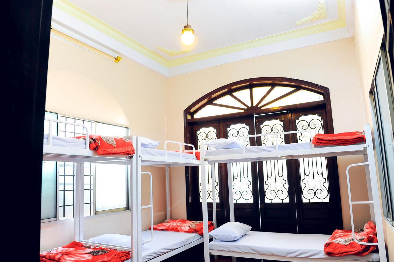 Queen Homestay Hue Buitenkant foto