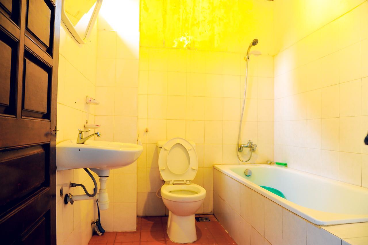 Queen Homestay Hue Buitenkant foto