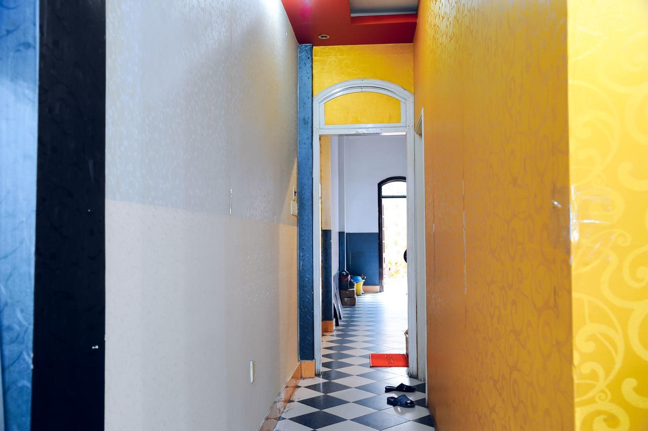 Queen Homestay Hue Buitenkant foto