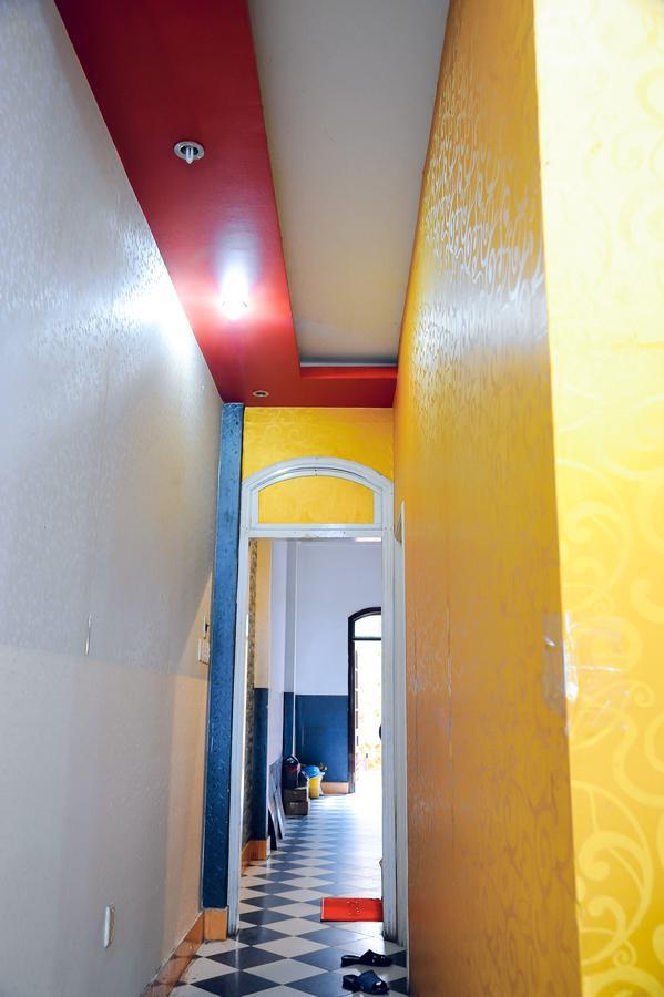 Queen Homestay Hue Buitenkant foto