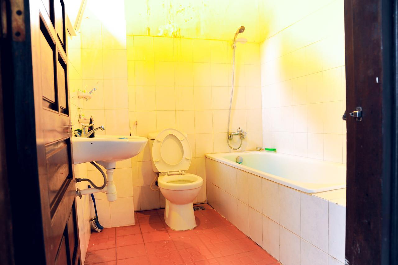 Queen Homestay Hue Buitenkant foto